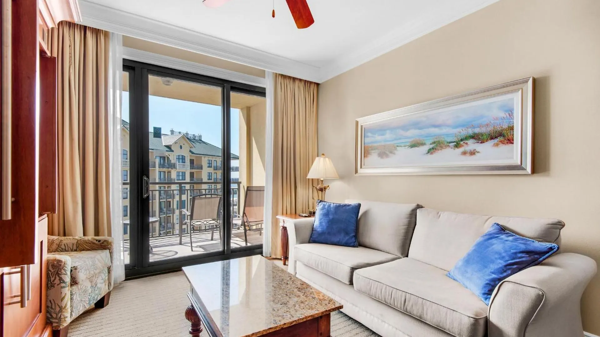 Emerald Grande W1221 Destin Holiday home